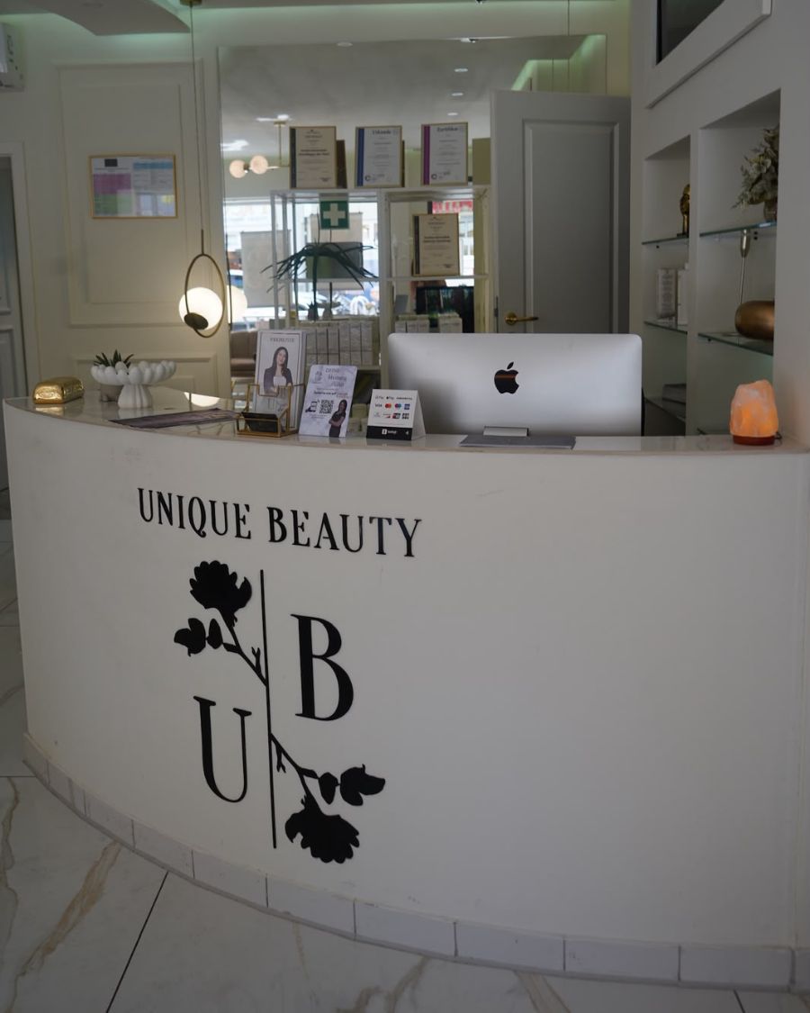 Empfangsbereich des Unique Beauty Studios in Stuttgart-Zuffenhausen.